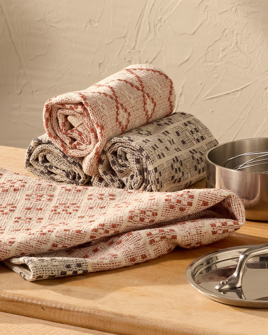 Petals and Pixels Towels - A New 8-Shaft Pattern Now Available from Gist Yarn!