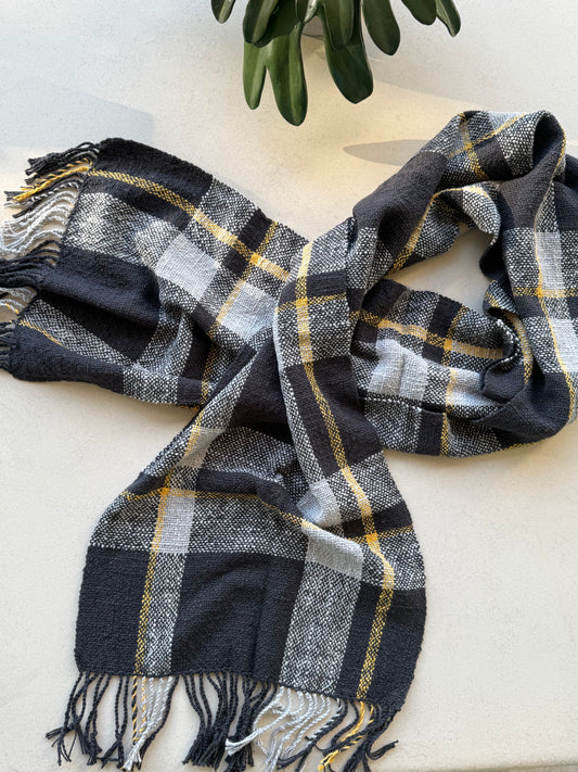 Sliver of Sunlight Pattern Available in Spring 2026 Issue of Little Looms Magazine