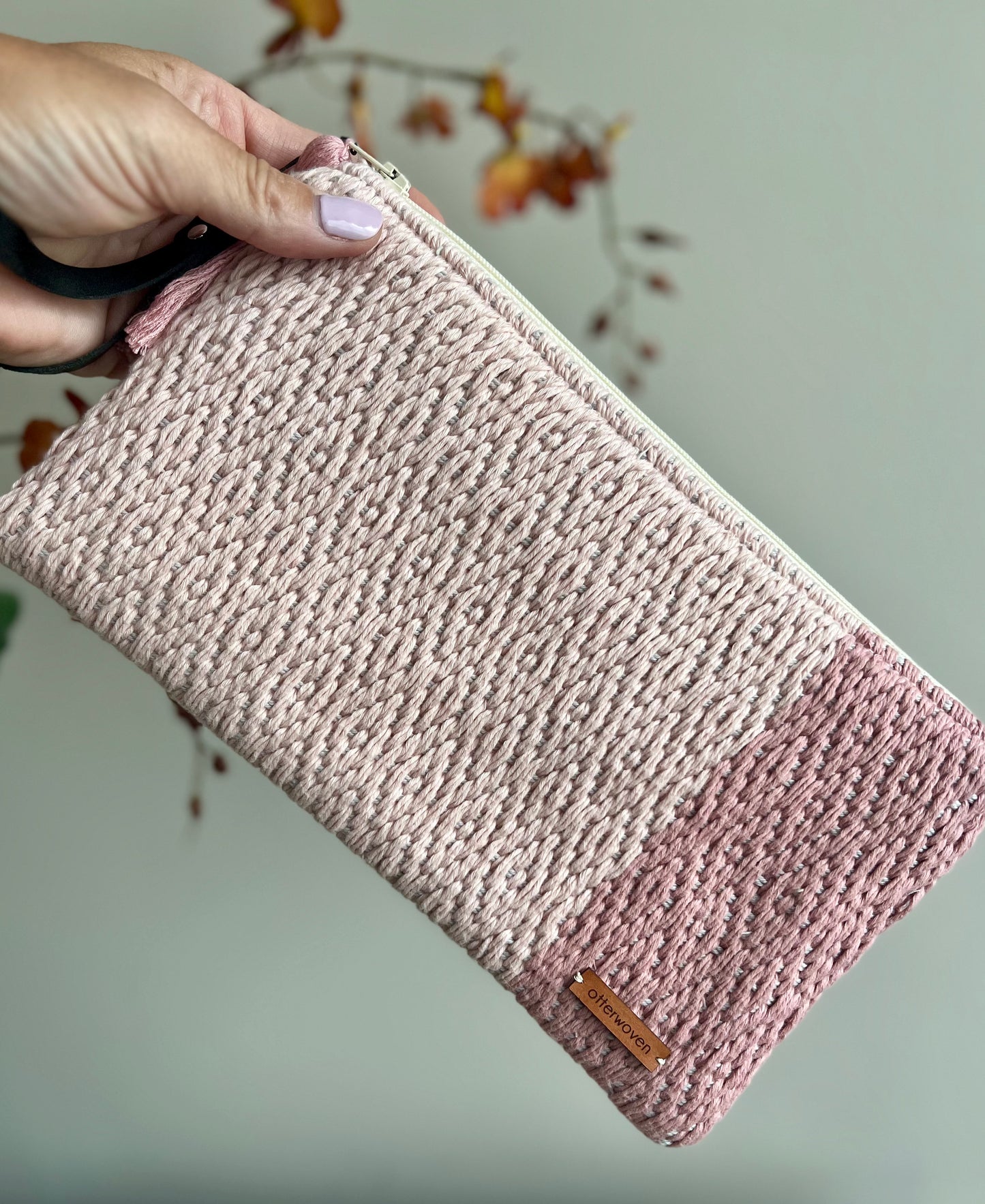 Rosequartz Clutch