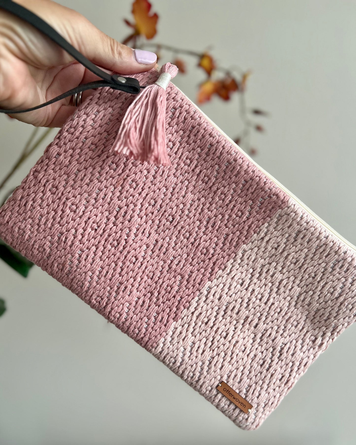 Rosequartz Clutch