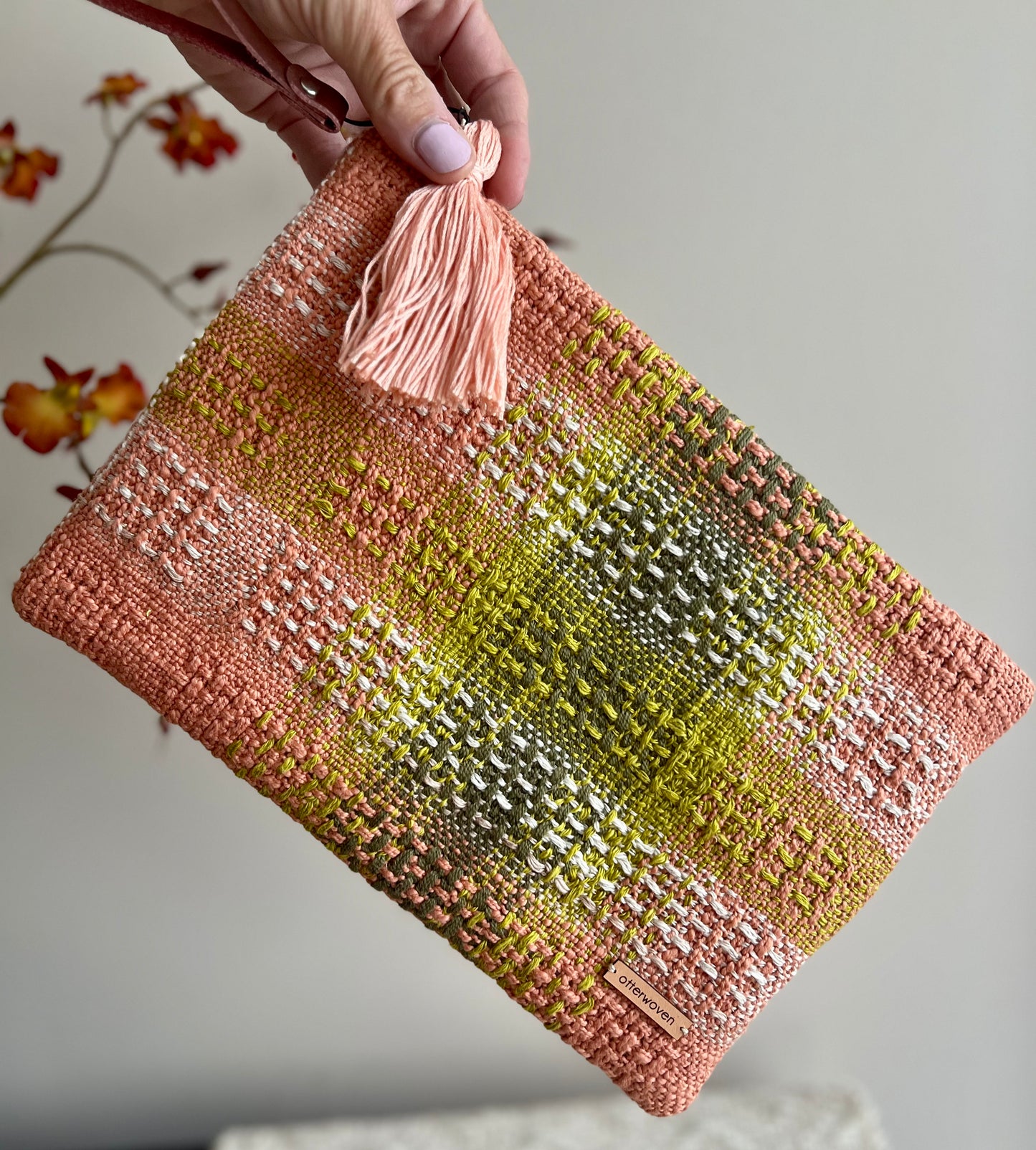 Crosshatch Clutch