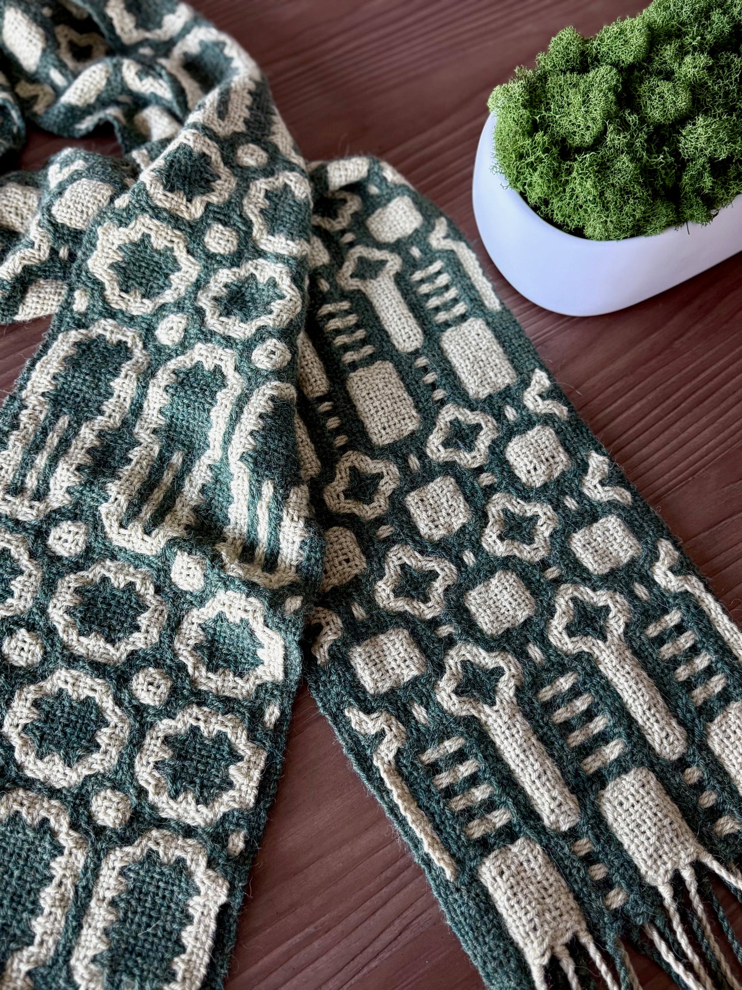 8-Shaft Weaving Pattern PDF & WIF - Keystone Scarf