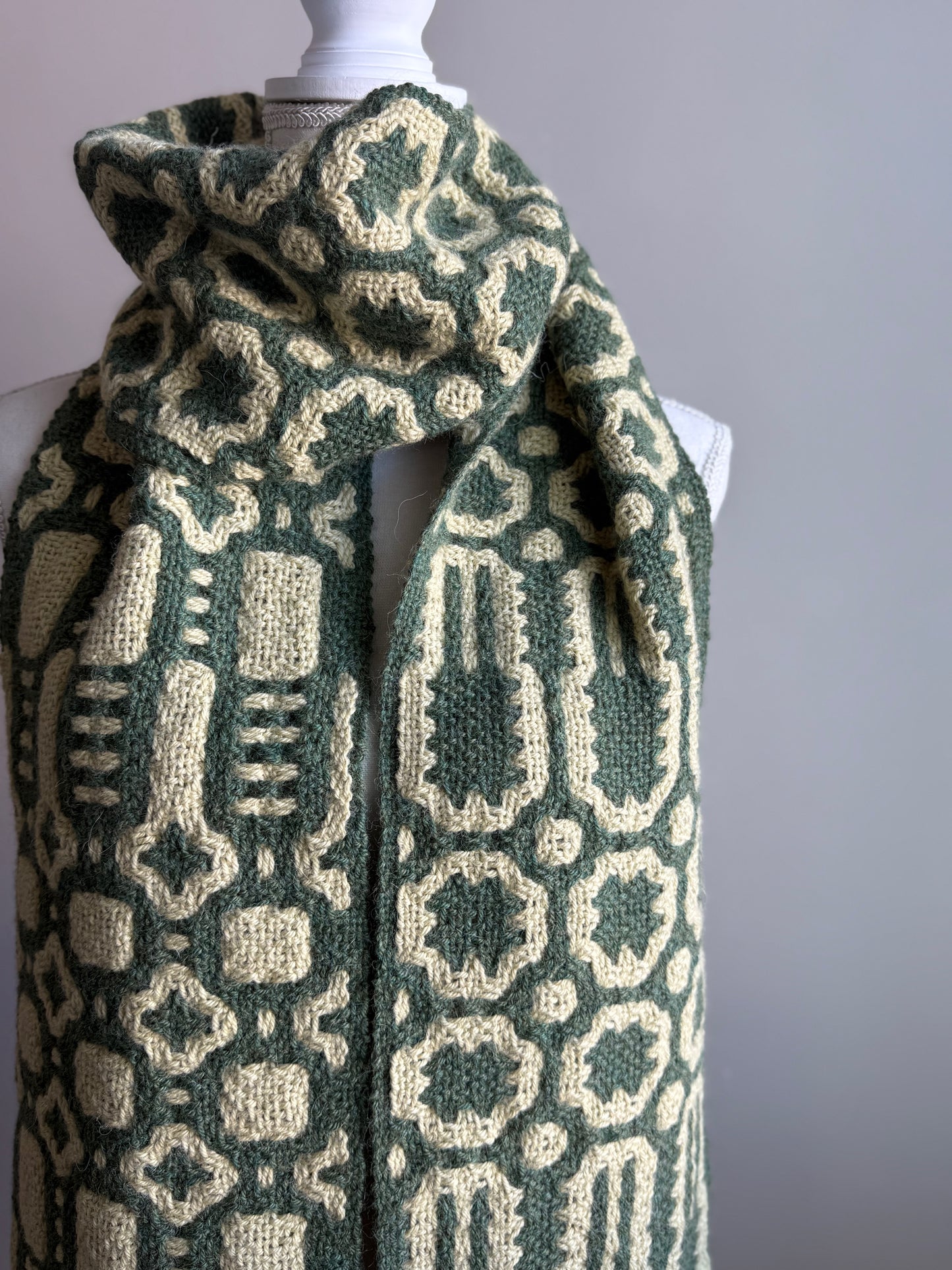 8-Shaft Weaving Pattern PDF & WIF - Keystone Scarf